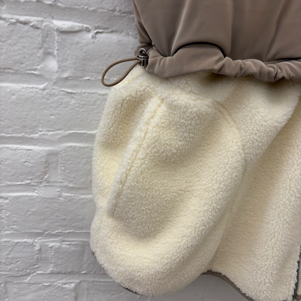 Spanx || Luxe Fleece Puffer Vest Convertible Two in One Driftwood Ivory XL - Picture 3 of 10